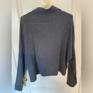 Mock Turtleneck cropped sweater